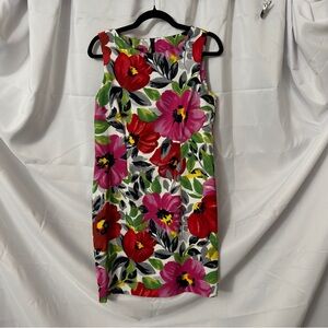 Floral Elegance Sleeveless Midi Dress